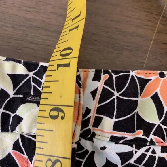 Harold's Jeans Womens 8 Butterfly Floral Print Slacks Stretch Cropped Button Leg - Picture 9 of 12